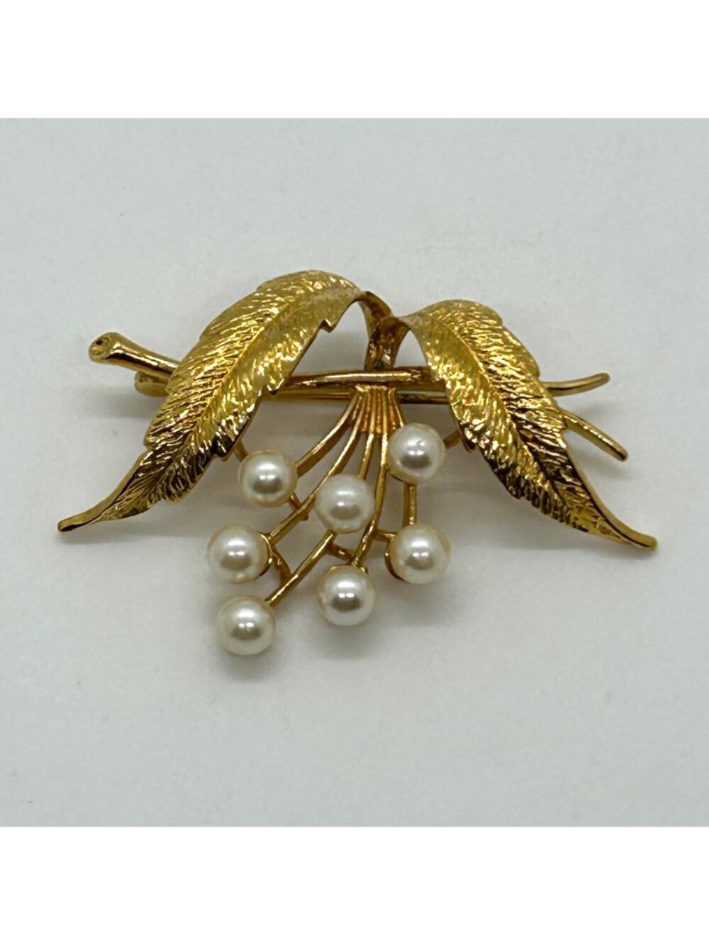 Textured Gold Tone Faux Pearl Leaf Dangle Pin Cluster Drop Botanical Vintage